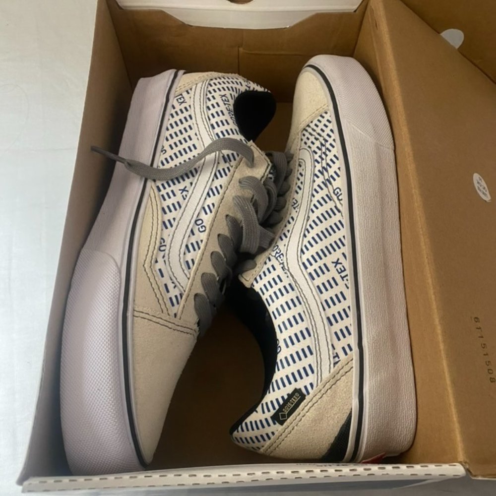 Size 8 - VANS Old Skool Gore-Tex Billys Tokyo Exclusive 2019
